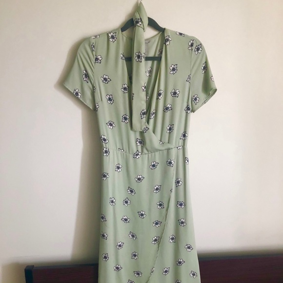 Mint Green Floral Midi Dress - Picture 2 of 7